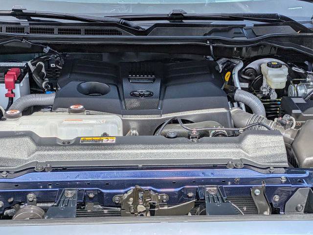 Used 2024 Toyota Tundra Platinum w/ TRD Off-Road Package AWD/4WD image 17