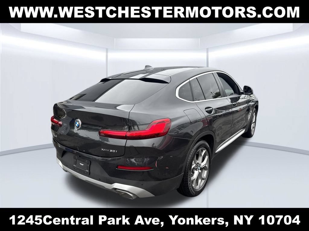 Used 2023 BMW X4 xDrive30i w/ Parking Assistance Package AWD/4WD image 4