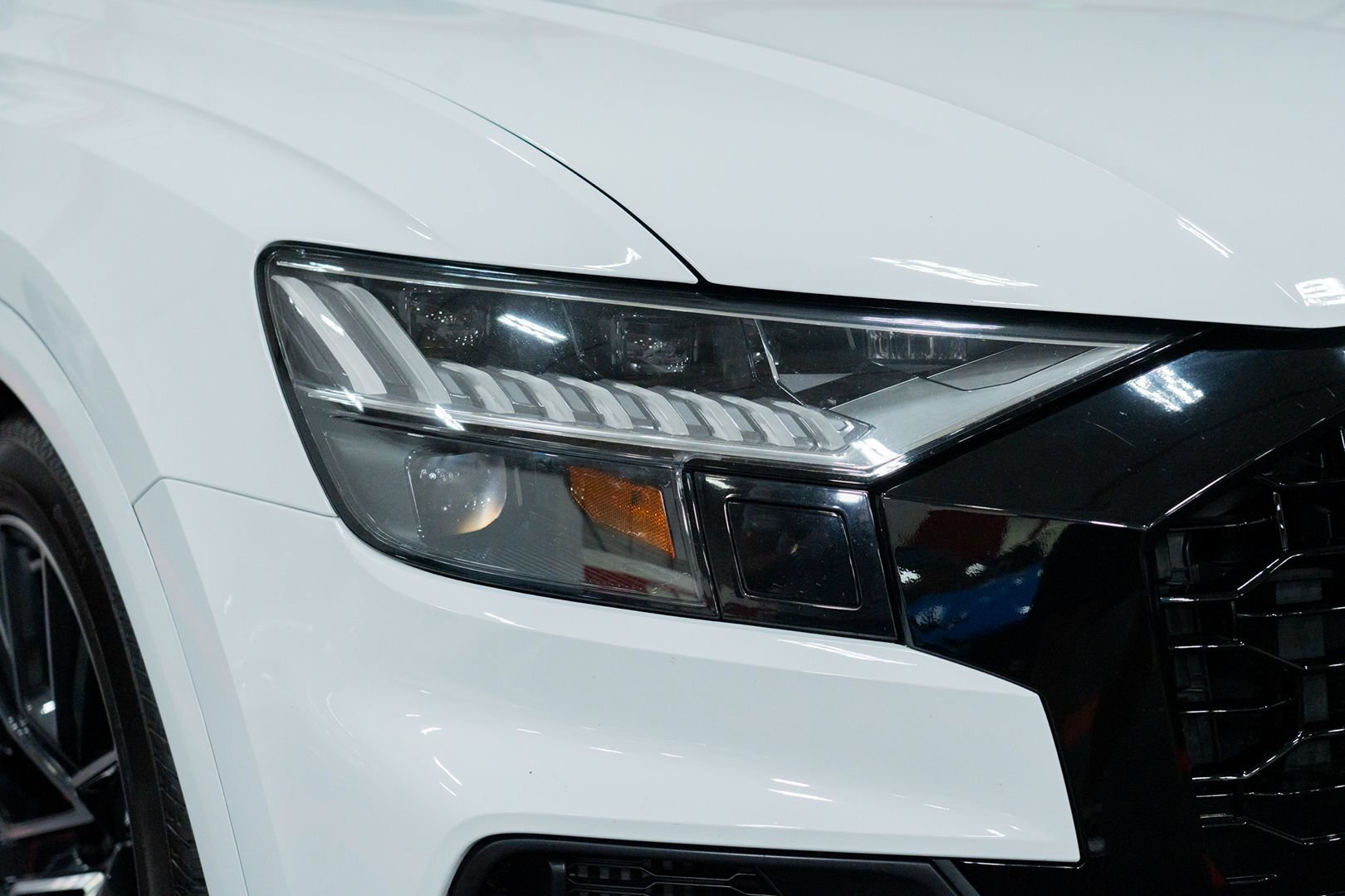 Used 2023 Audi SQ8 Prestige w/ Prestige Package AWD/4WD image 12