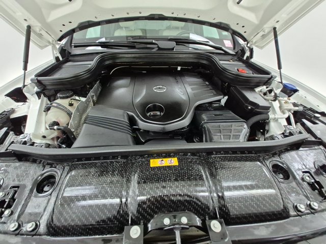 Used 2025 Mercedes-Benz GLS 450 4MATIC image 27