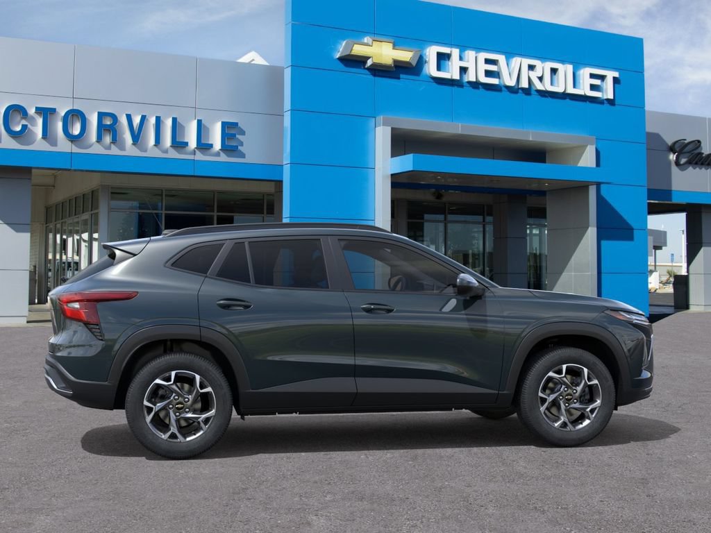 New 2026 Chevrolet Trax LT w/ Driver Confidence Package FWD image 5