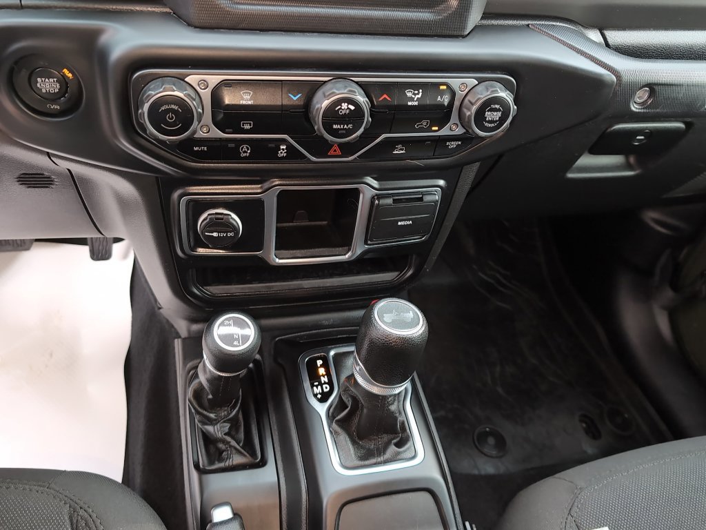 Used 2023 Jeep Wrangler Sport AWD/4WD image 21
