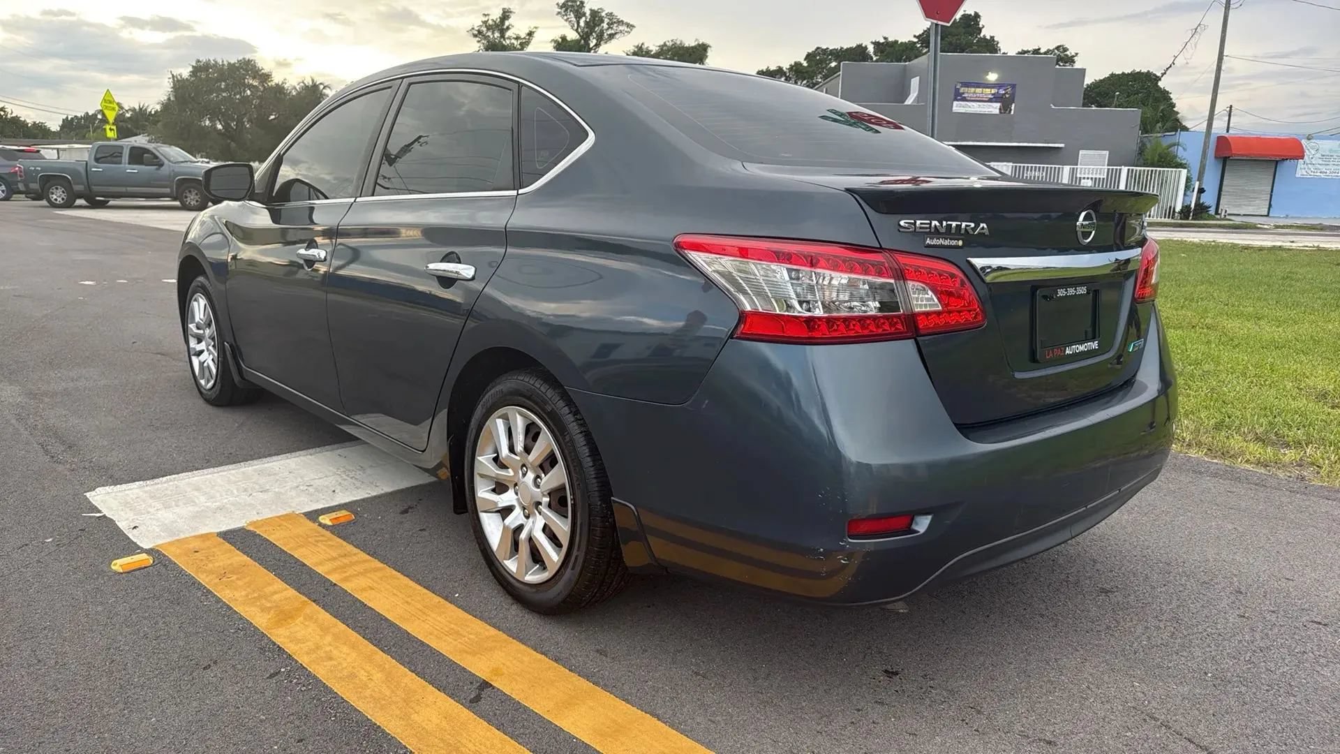 Used 2013 Nissan Sentra FE+ SV FWD image 5