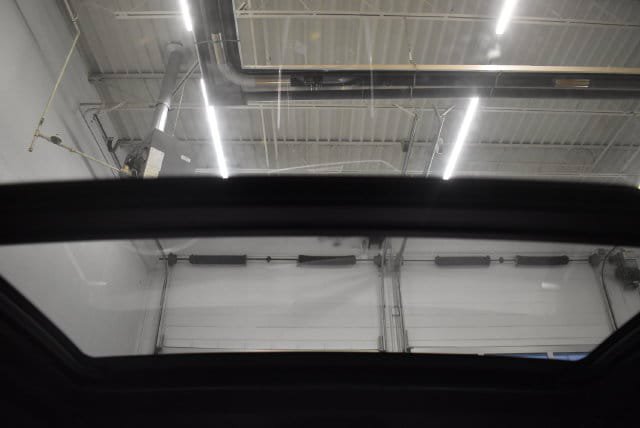 Used 2023 BMW X6 xDrive40i w/ M Sport Package AWD/4WD image 25