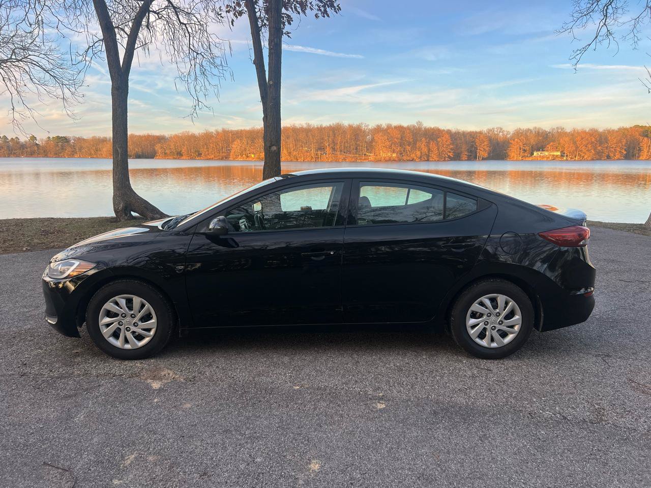 Used 2018 Hyundai Elantra SE