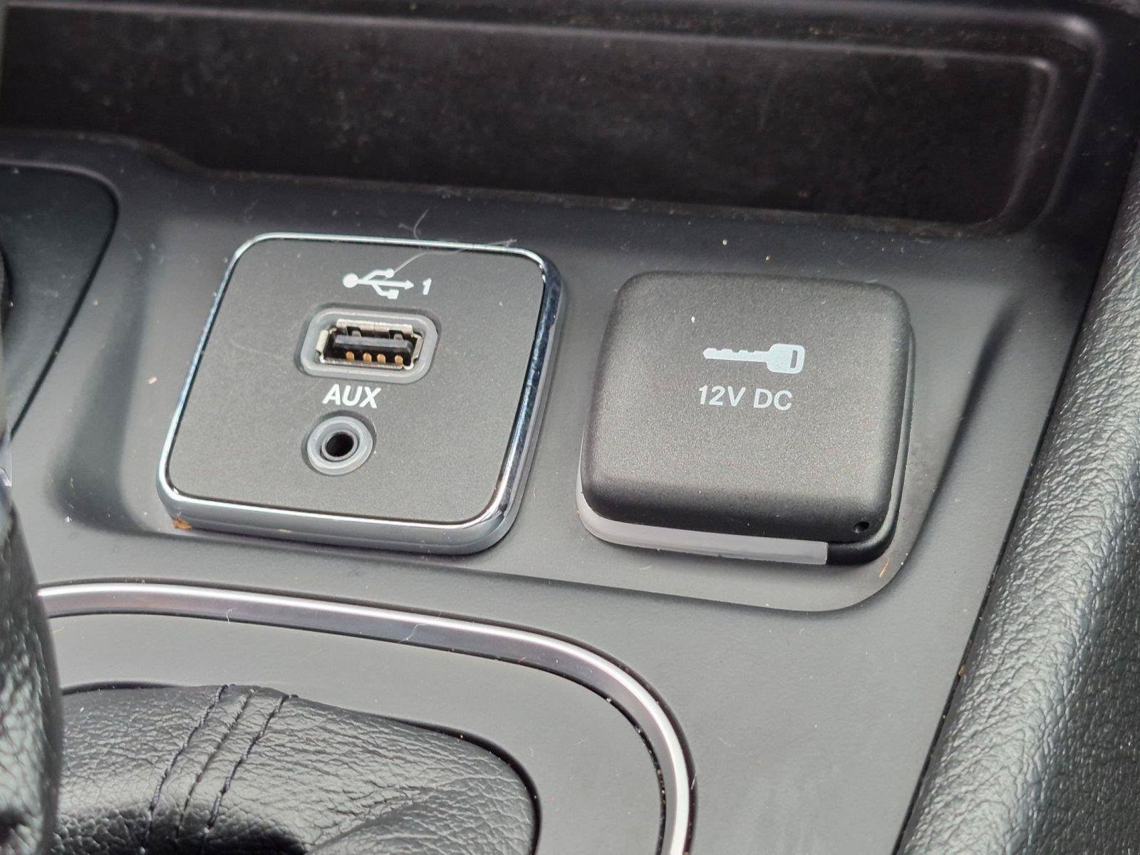 Certified 2021 Jeep Cherokee Latitude Lux 80th Anniv w/ Quick Order Package 26U 80TH AWD/4WD image 34