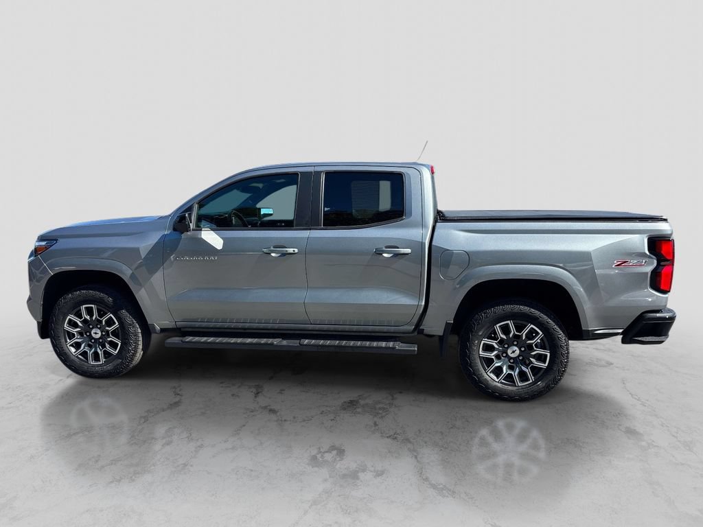Used 2023 Chevrolet Colorado Z71 w/ Z71 Convenience Package 2 AWD/4WD image 2