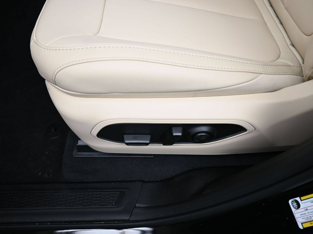 Used 2026 Jeep Grand Cherokee Limited RWD image 14