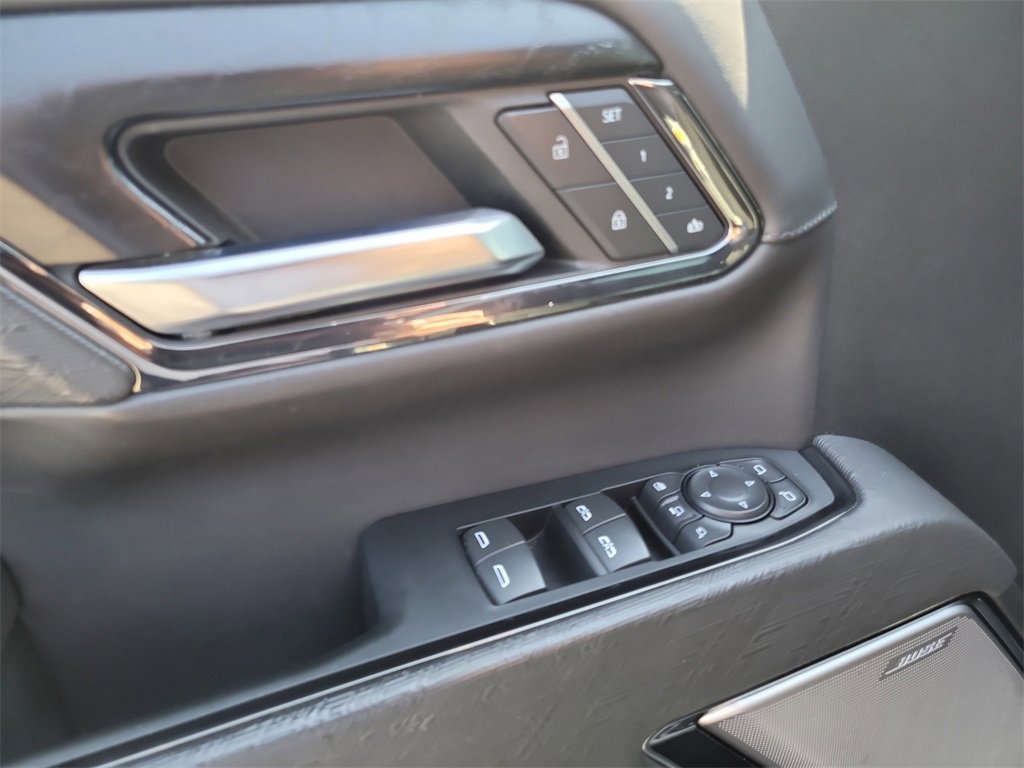 Used 2024 GMC Sierra 2500 AT4X w/ AT4X AEV Edition image 20