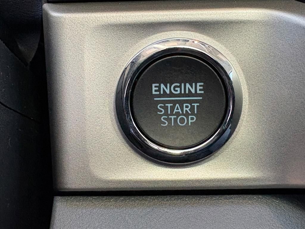 New 2026 Ford F250 XLT w/ XLT Premium Package image 12