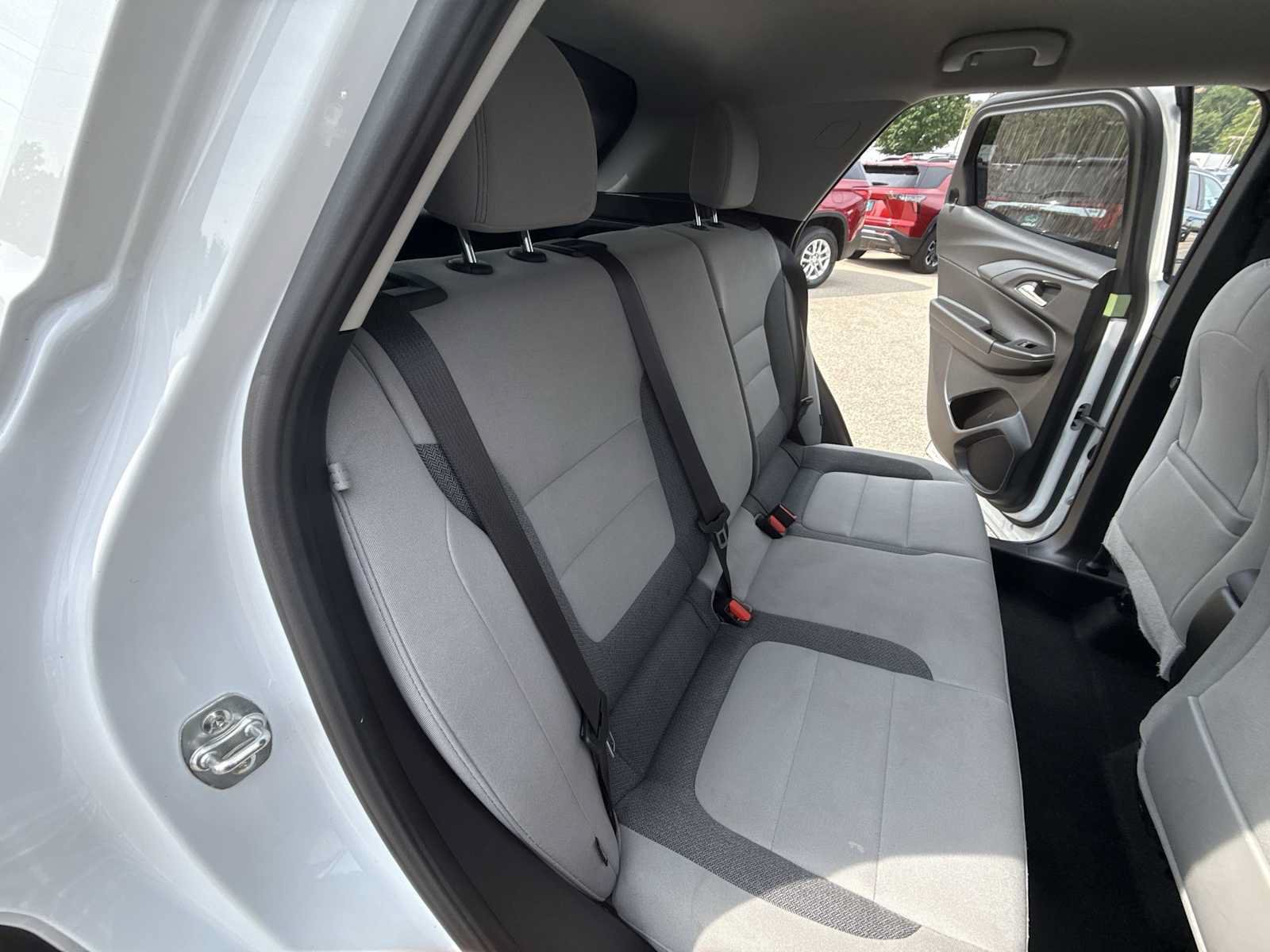 Used 2025 Chevrolet TrailBlazer LT FWD image 23