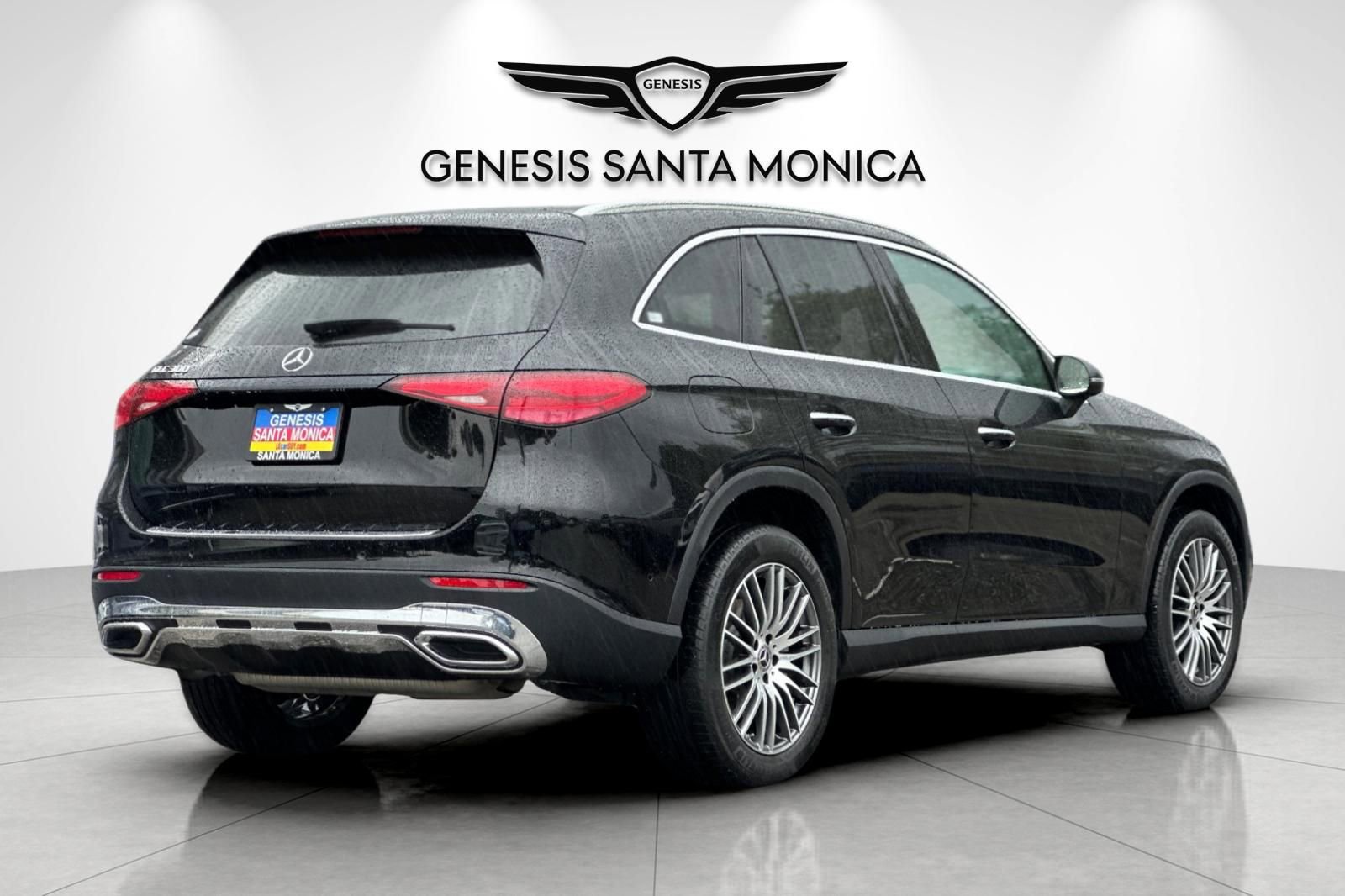Used 2024 Mercedes-Benz GLC 300 image 4