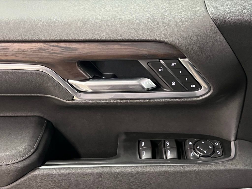 New 2026 GMC Sierra 1500 SLT w/ SLT Convenience Package image 16