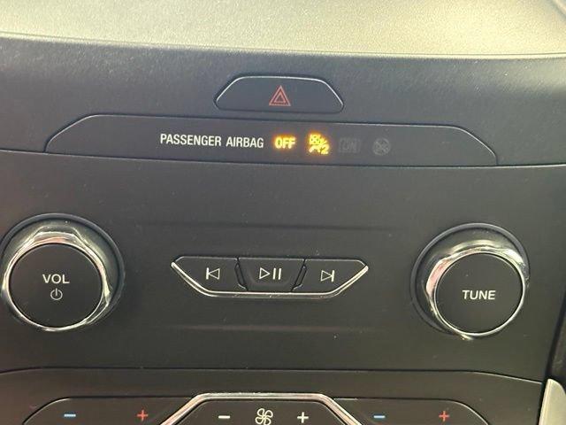 Used 2019 Ford Edge SEL w/ Equipment Group 201A AWD/4WD image 29