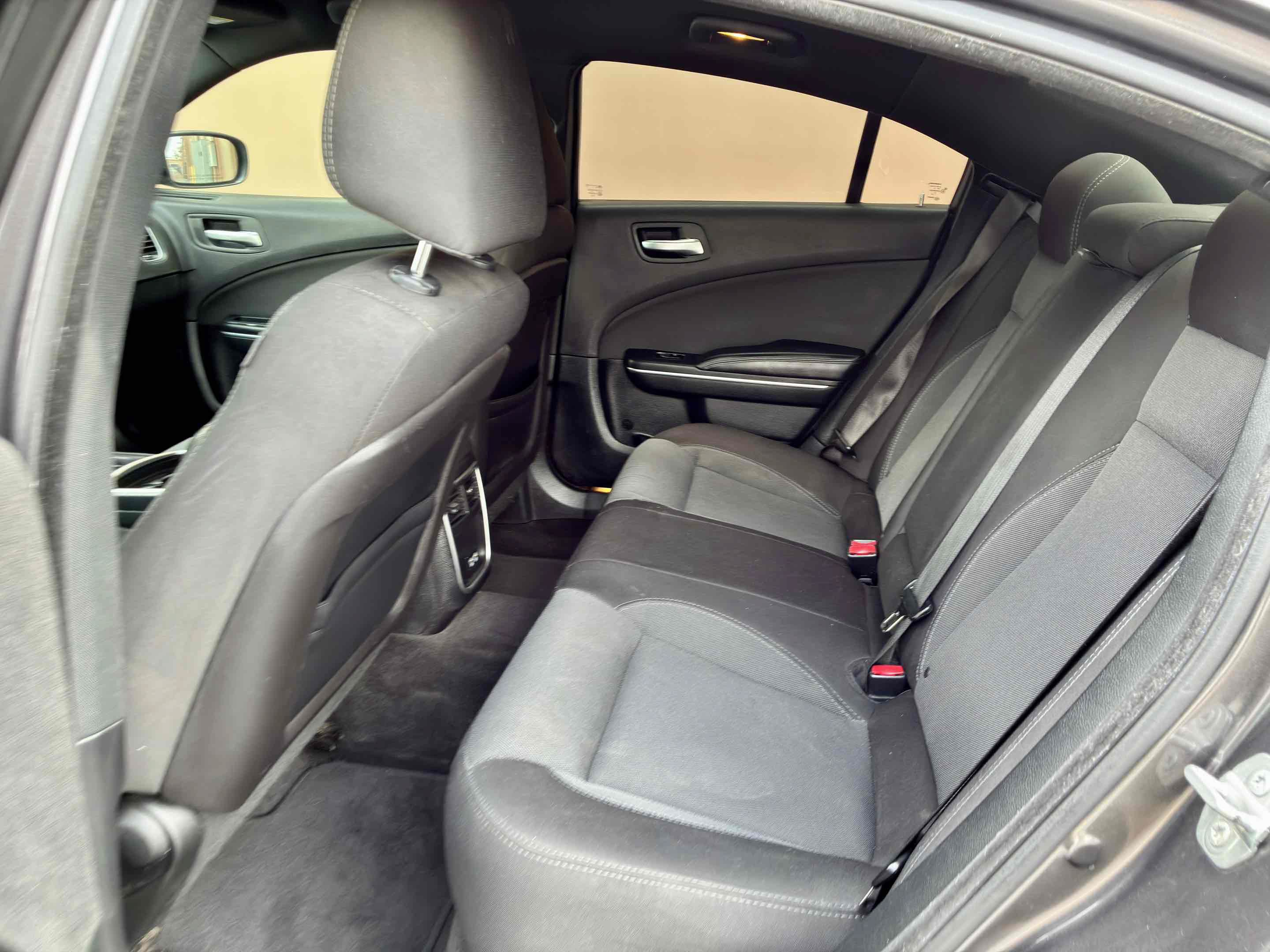 Used 2015 Dodge Charger SE RWD image 48