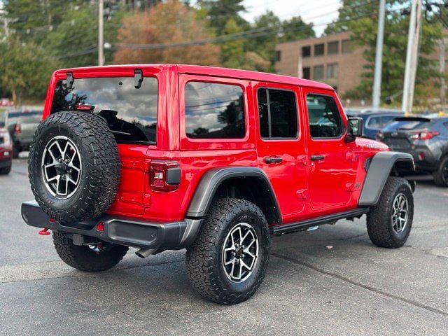 Used 2025 Jeep Wrangler Unlimited Rubicon w/ Safety Group AWD/4WD image 6