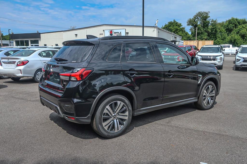 Used 2024 Mitsubishi Outlander Sport SEL image 10