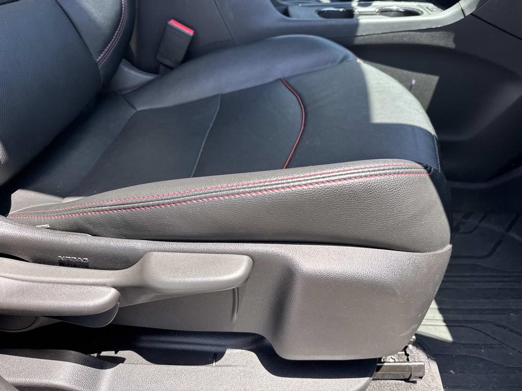 Used 2024 Chevrolet Equinox RS w/ RS Leather Package FWD image 12