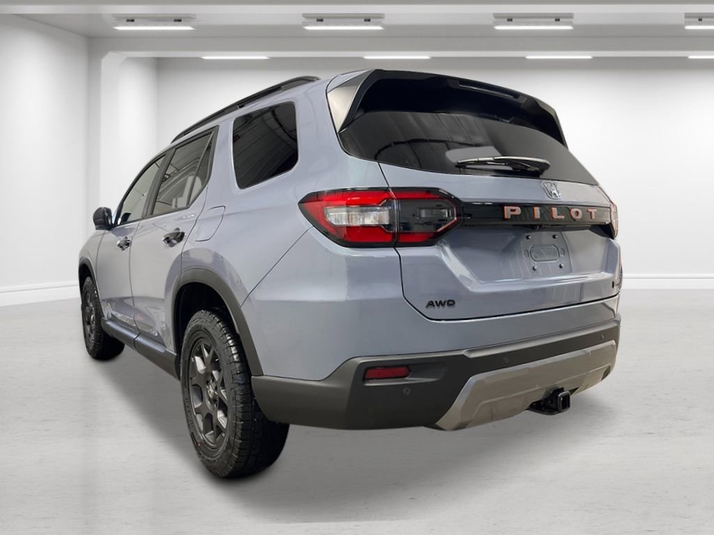 New 2026 Honda Pilot TrailSport image 3