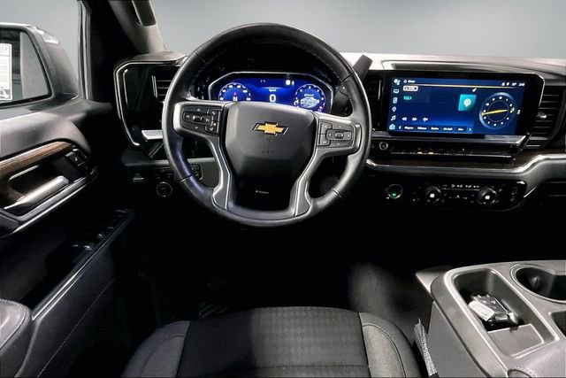 Used 2023 Chevrolet Silverado 1500 LT image 10
