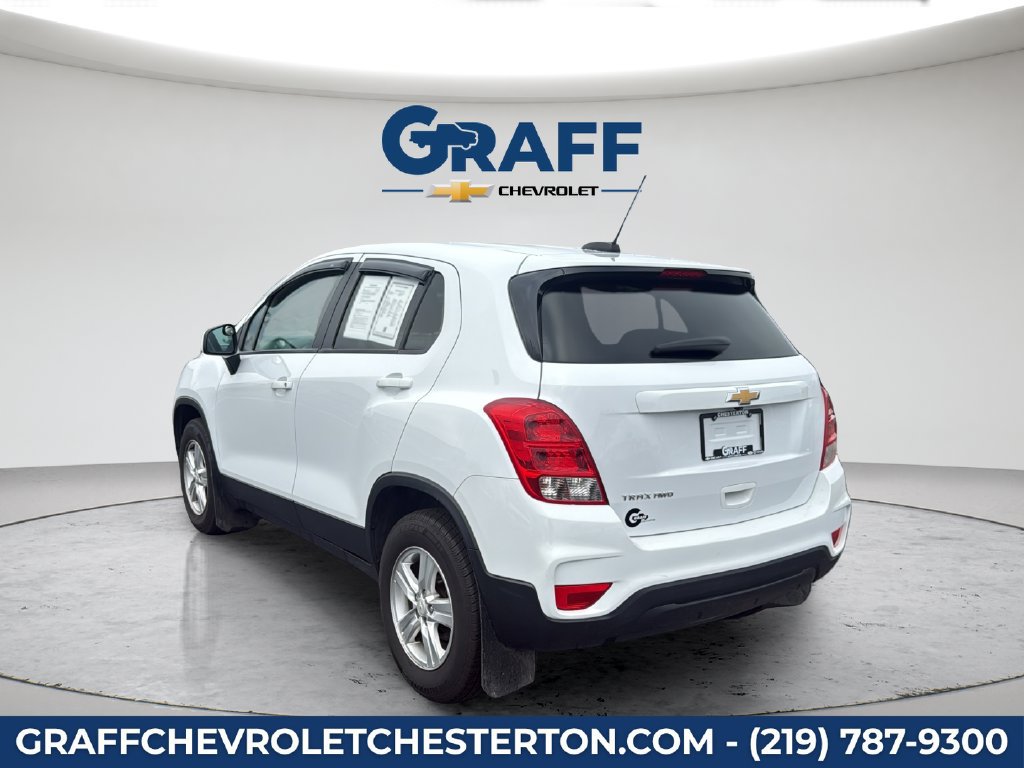 Used 2021 Chevrolet Trax LS w/ Tint and Cruise Package AWD/4WD image 5
