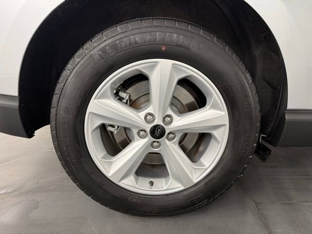 Used 2023 Ford Edge SE image 11