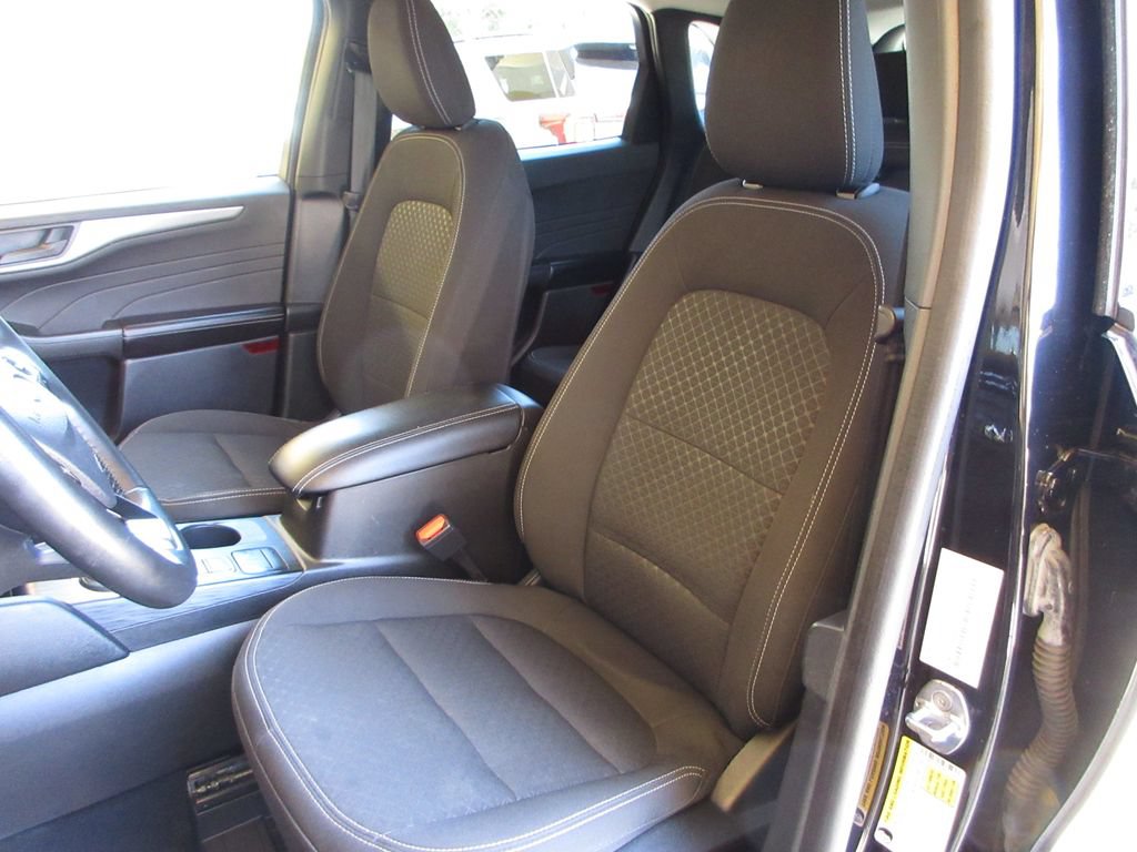 Certified 2024 Ford Escape Active FWD image 11