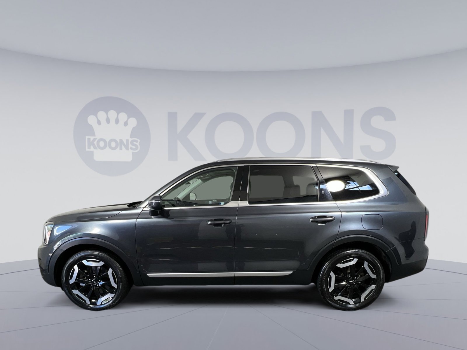 Used 2023 Kia Telluride EX w/ EX Captain's Chair Package FWD image 7