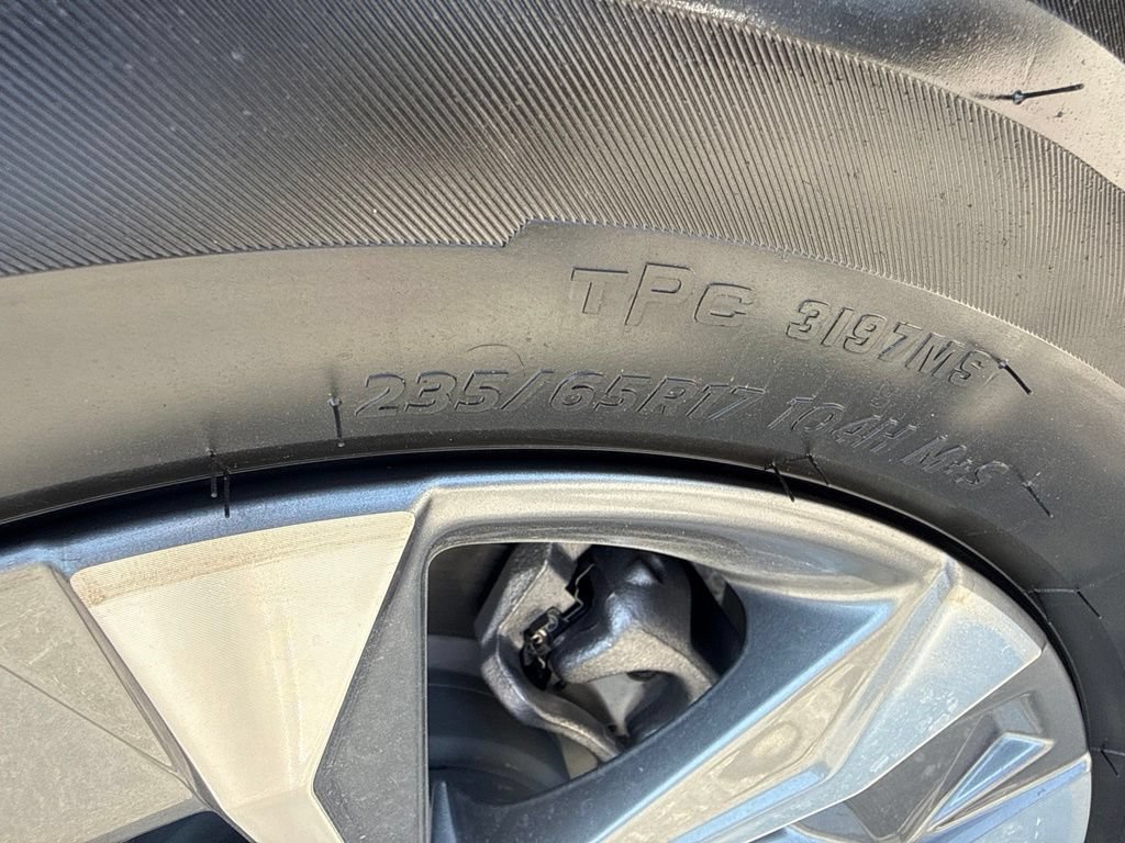 Used 2026 Chevrolet Equinox LT FWD image 30