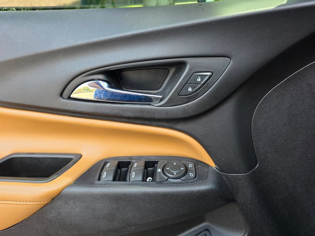 Used 2019 Chevrolet Equinox Premier FWD image 16