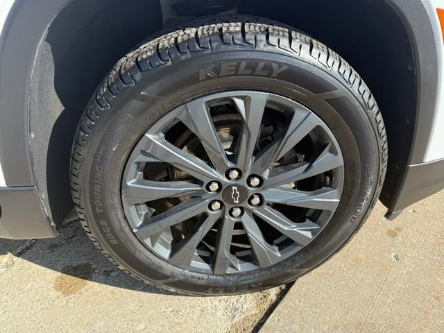 Used 2023 Chevrolet Traverse RS w/ LPO, Floor Liner Package image 11