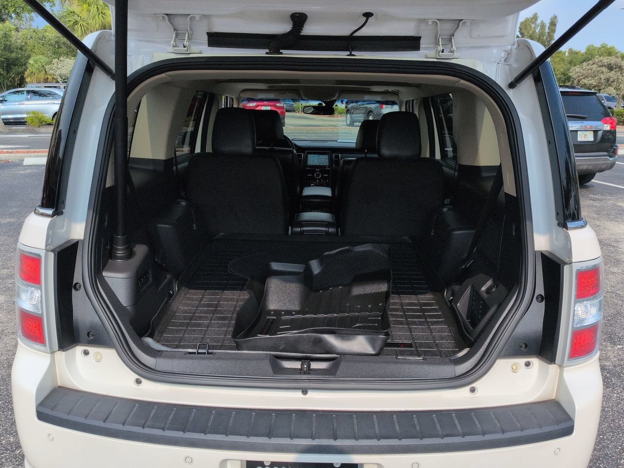 Used 2016 Ford Flex Limited w/ Equipment Group 303A AWD/4WD image 13