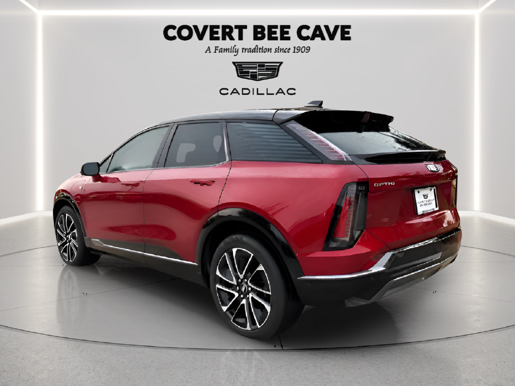 Certified 2025 Cadillac Optiq Sport 1 w/ LPO, Floor Liner Package AWD/4WD image 11