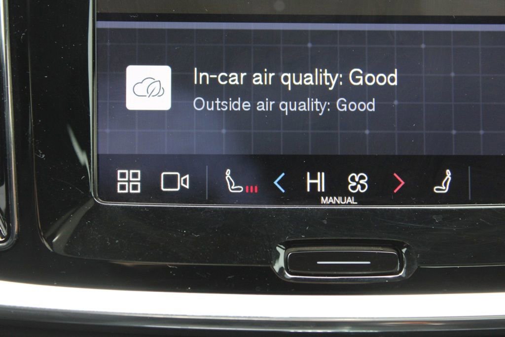 Used 2024 Volvo S60 B5 Plus image 37