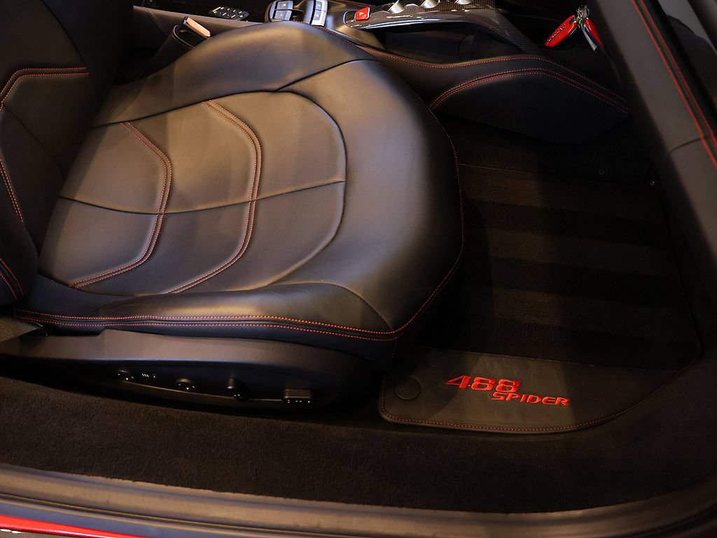 Certified 2017 Ferrari 488 Spider RWD image 27