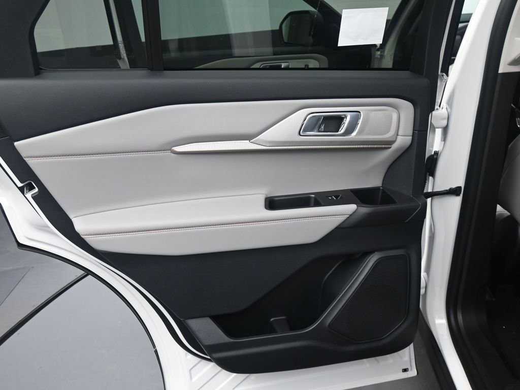New 2026 Ford Explorer Active w/ Active Comfort Package image 11
