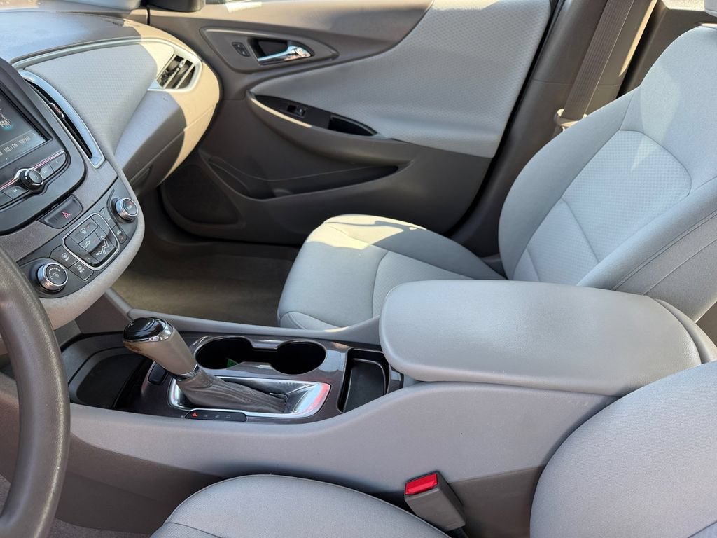 Used 2017 Chevrolet Malibu LS w/ LPO, Convenience Package 1 FWD image 12