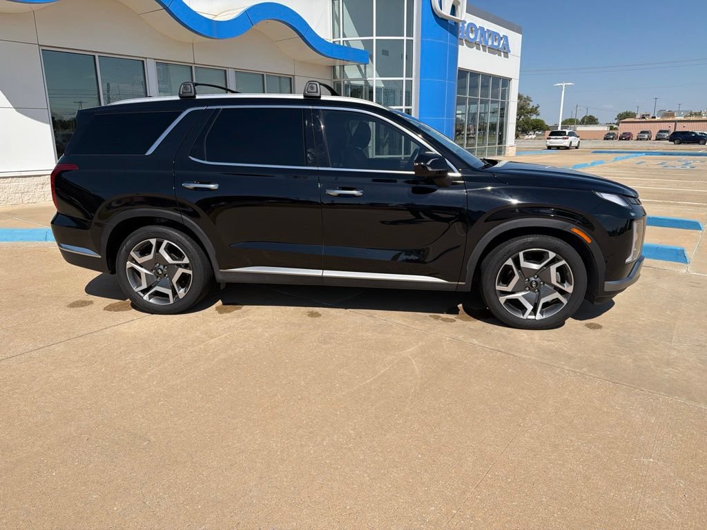 Used 2024 Hyundai Palisade Limited AWD/4WD image 5