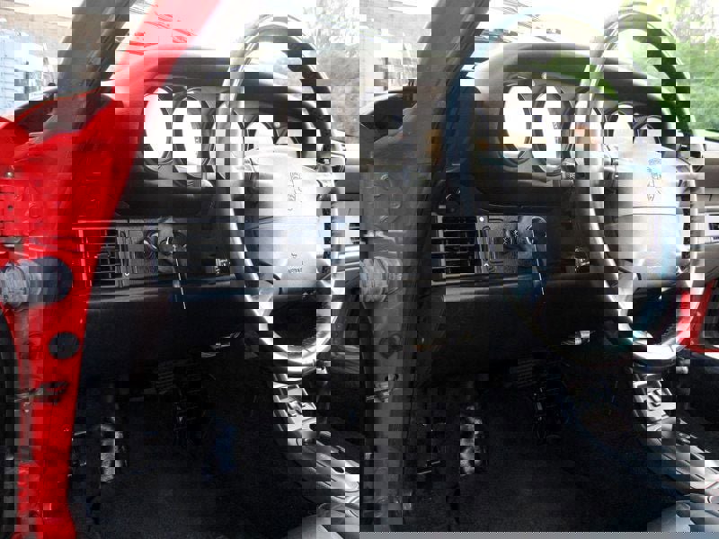 Used 1996 Porsche 911 Carrera RWD image 25