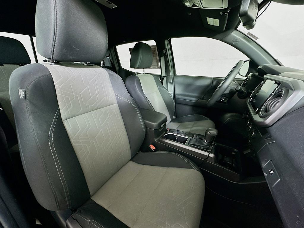Used 2023 Toyota Tacoma TRD Sport image 12
