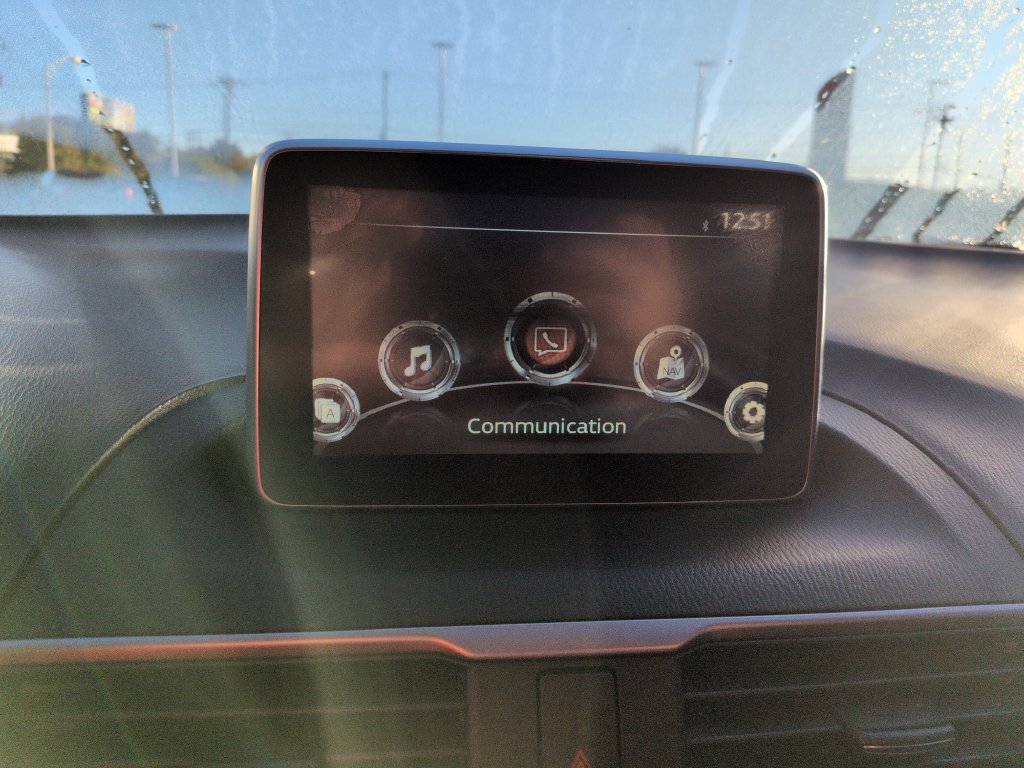 Used 2016 MAZDA MAZDA3 i Sport FWD image 17