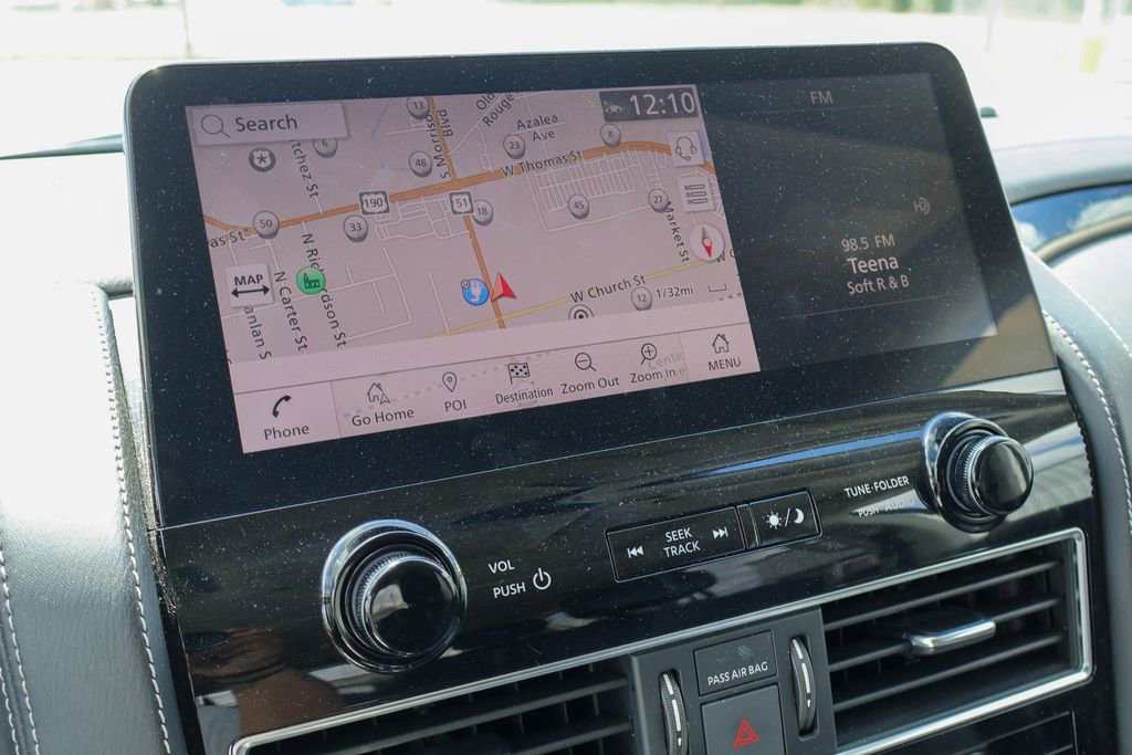 Used 2024 INFINITI QX80 Luxe image 3