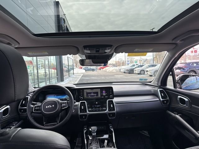 Used 2023 Kia Sorento SX image 12