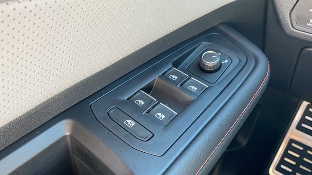 New 2026 Volkswagen Atlas Peak Edition image 17