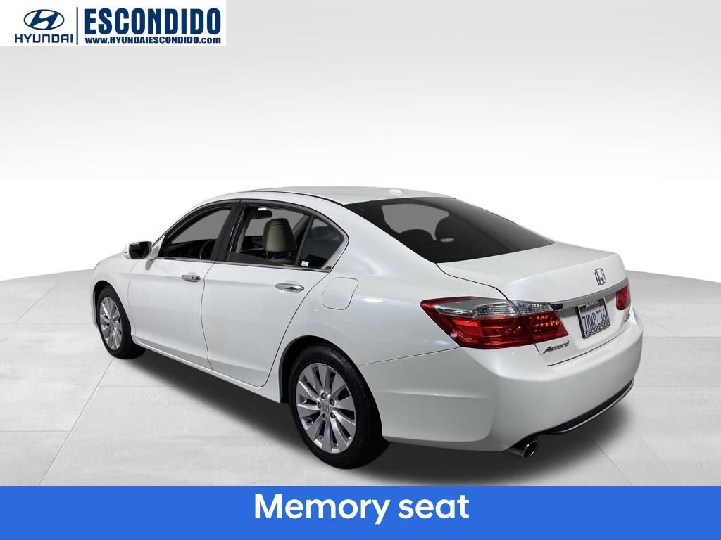 Used 2015 Honda Accord Touring video 3