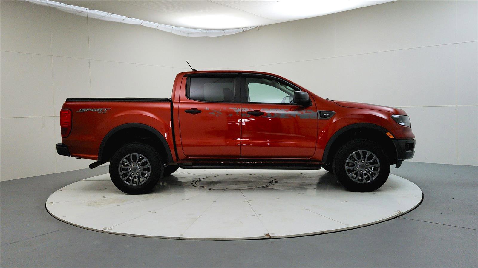 Used 2022 Ford Ranger XLT w/ Equipment Group 301A Mid image 8