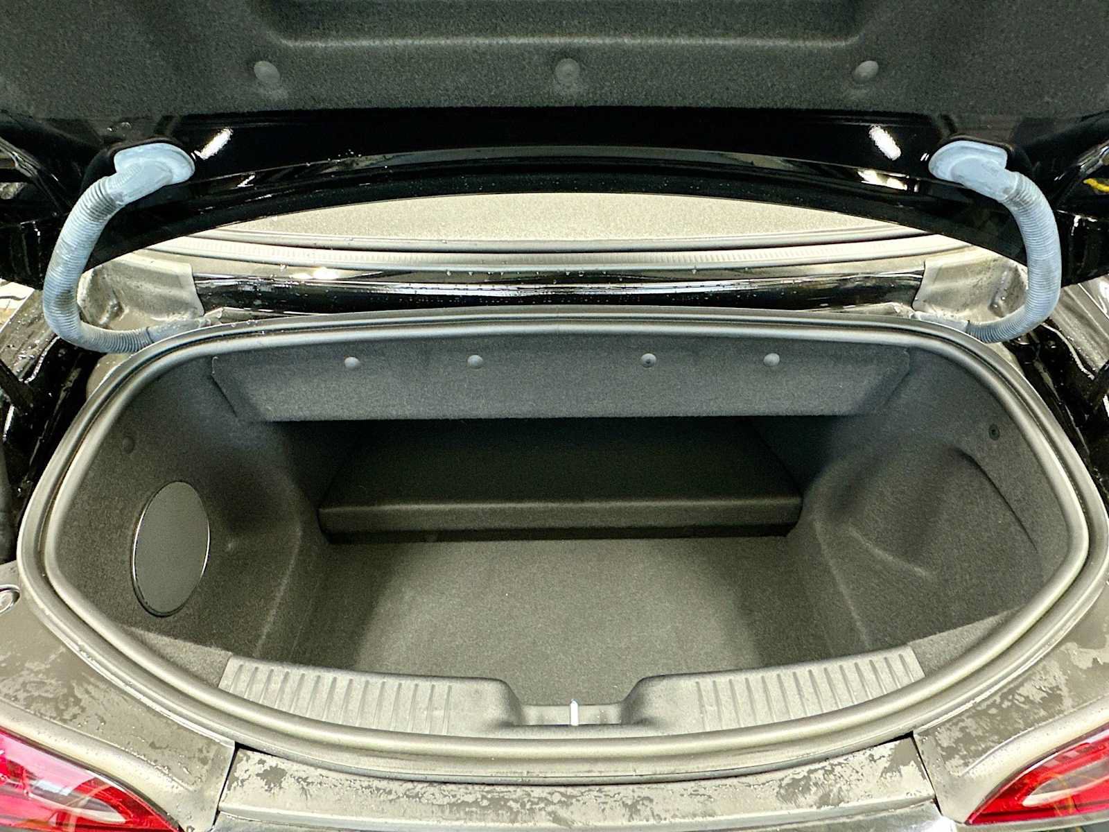 Used 2022 Mercedes-Benz SL 55 AMG 4MATIC w/ Driver Assistance Package image 26
