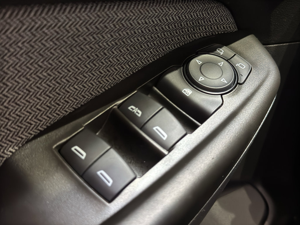 Used 2024 Chevrolet TrailBlazer LT w/ LT Cold Weather Package image 32