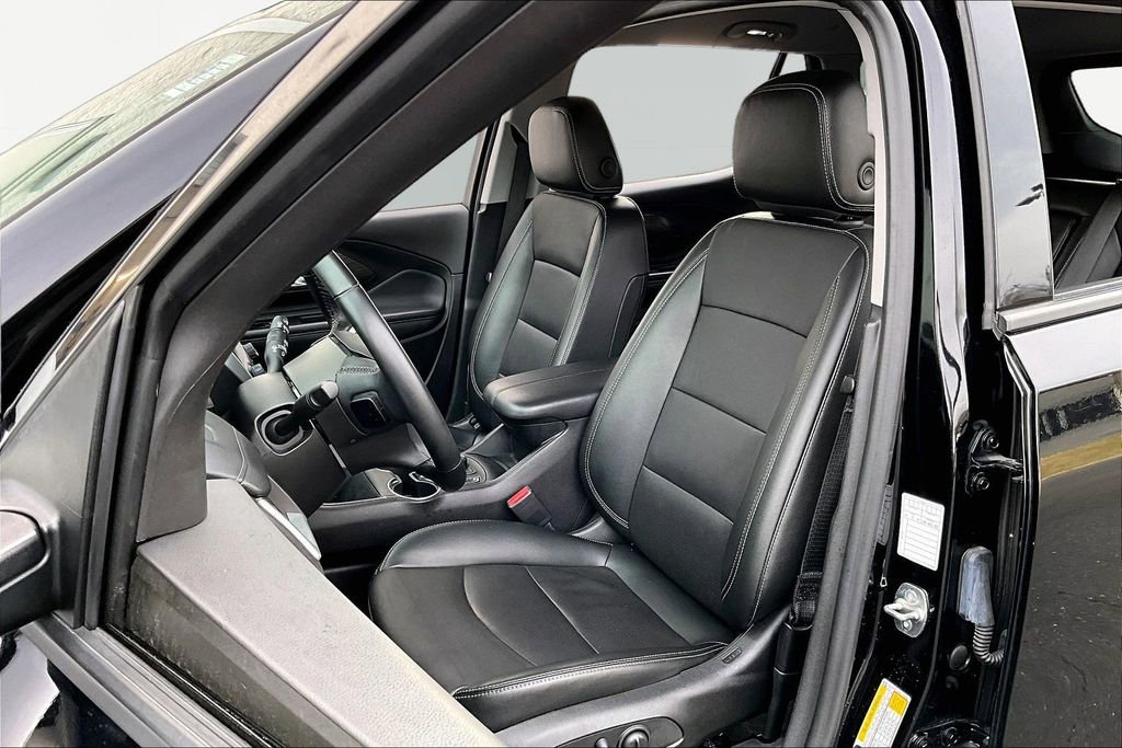 Used 2024 GMC Terrain SLT image 15