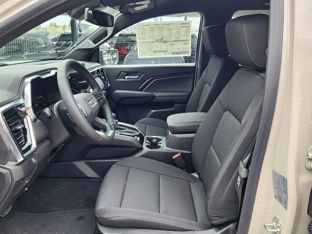New 2026 GMC Canyon Elevation w/ Convenience Package image 15